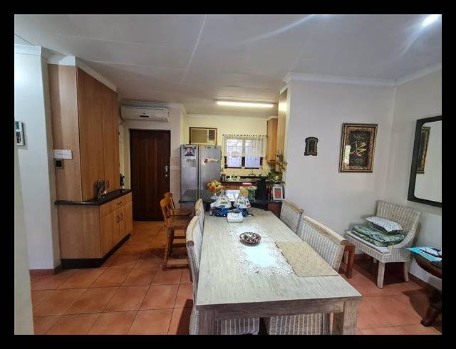 2 BEDROOM SIMPLEX FOR SALE IN MORNINGSIDE